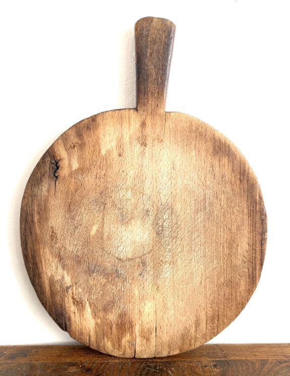 Round Antique Cutting Board